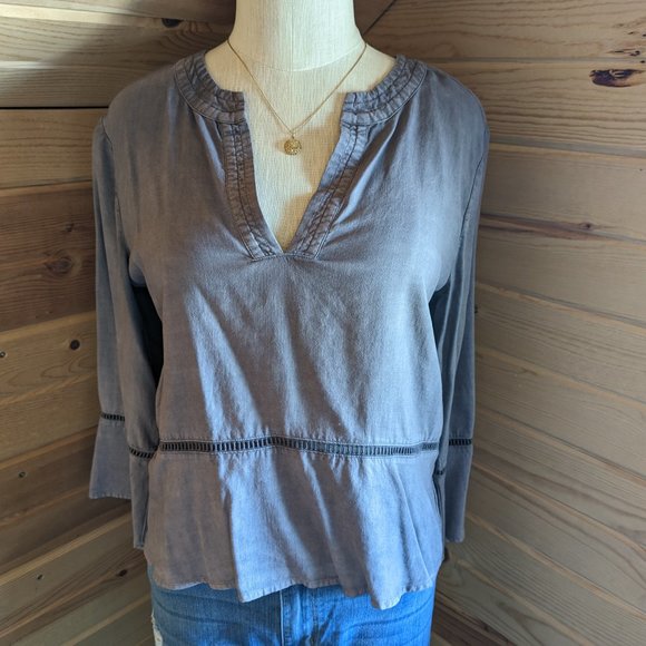 Anthropologie Cloth & Stone Grey Lattice Detail Bell Sleeve Top - Picture 2 of 13